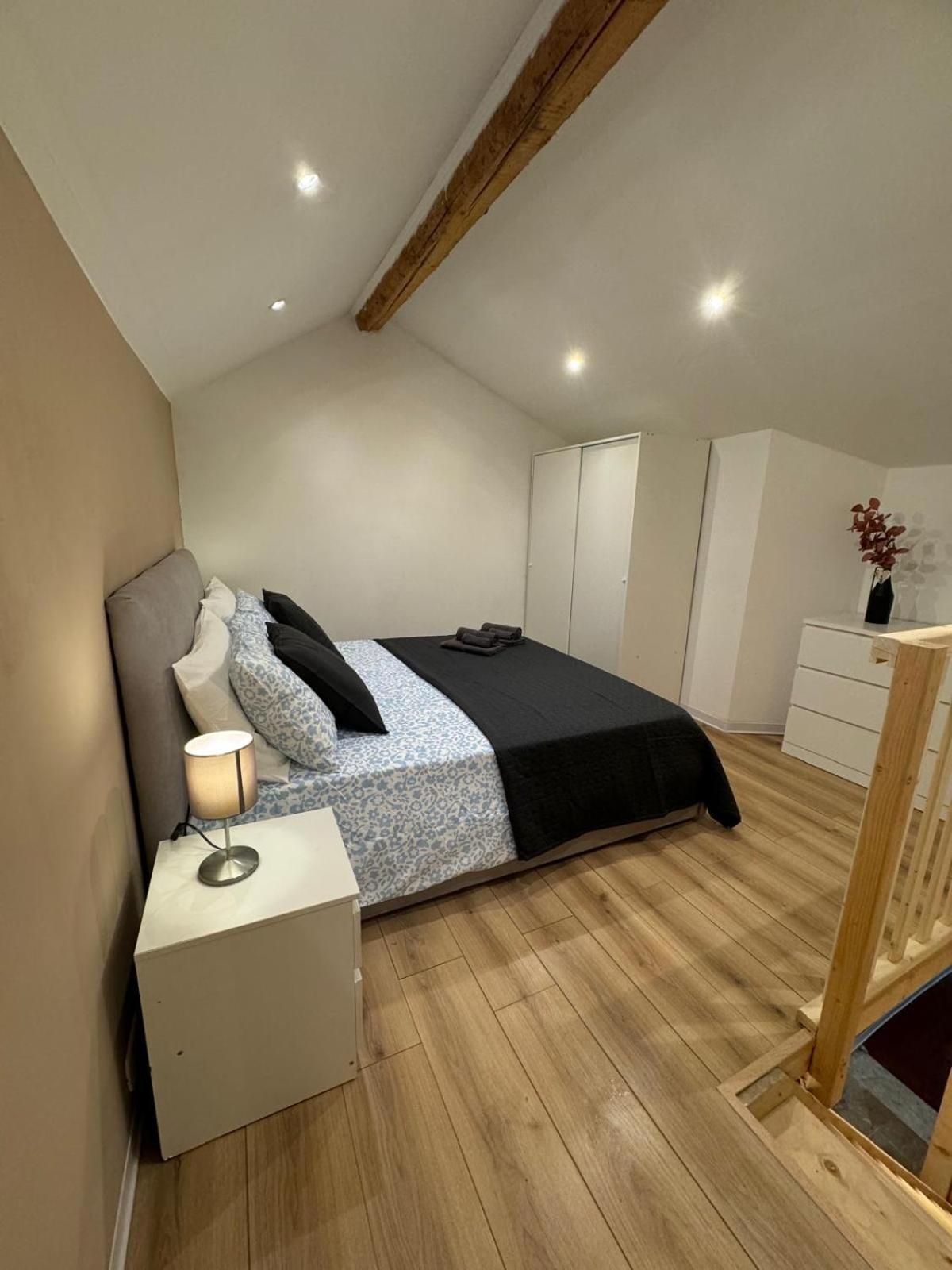Verdi Apartments Катания Экстерьер фото