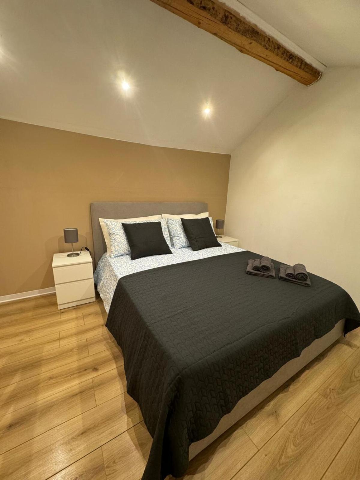 Verdi Apartments Катания Экстерьер фото